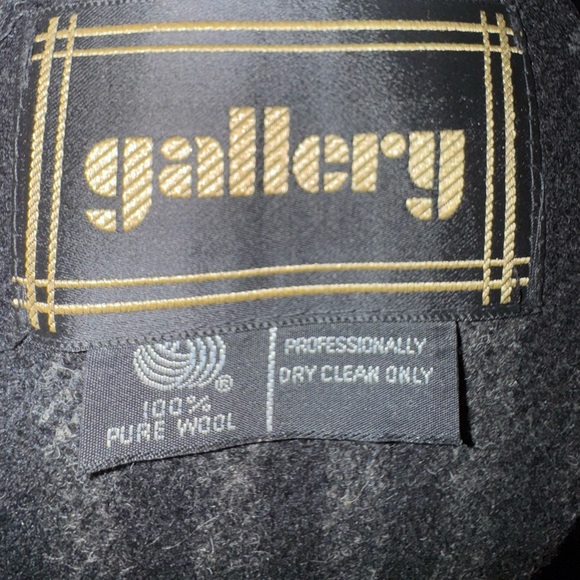 Vintage Gallery black/grey striped peacoat. 100% pure wool No size tag 21”P to P - Picture 5 of 13
